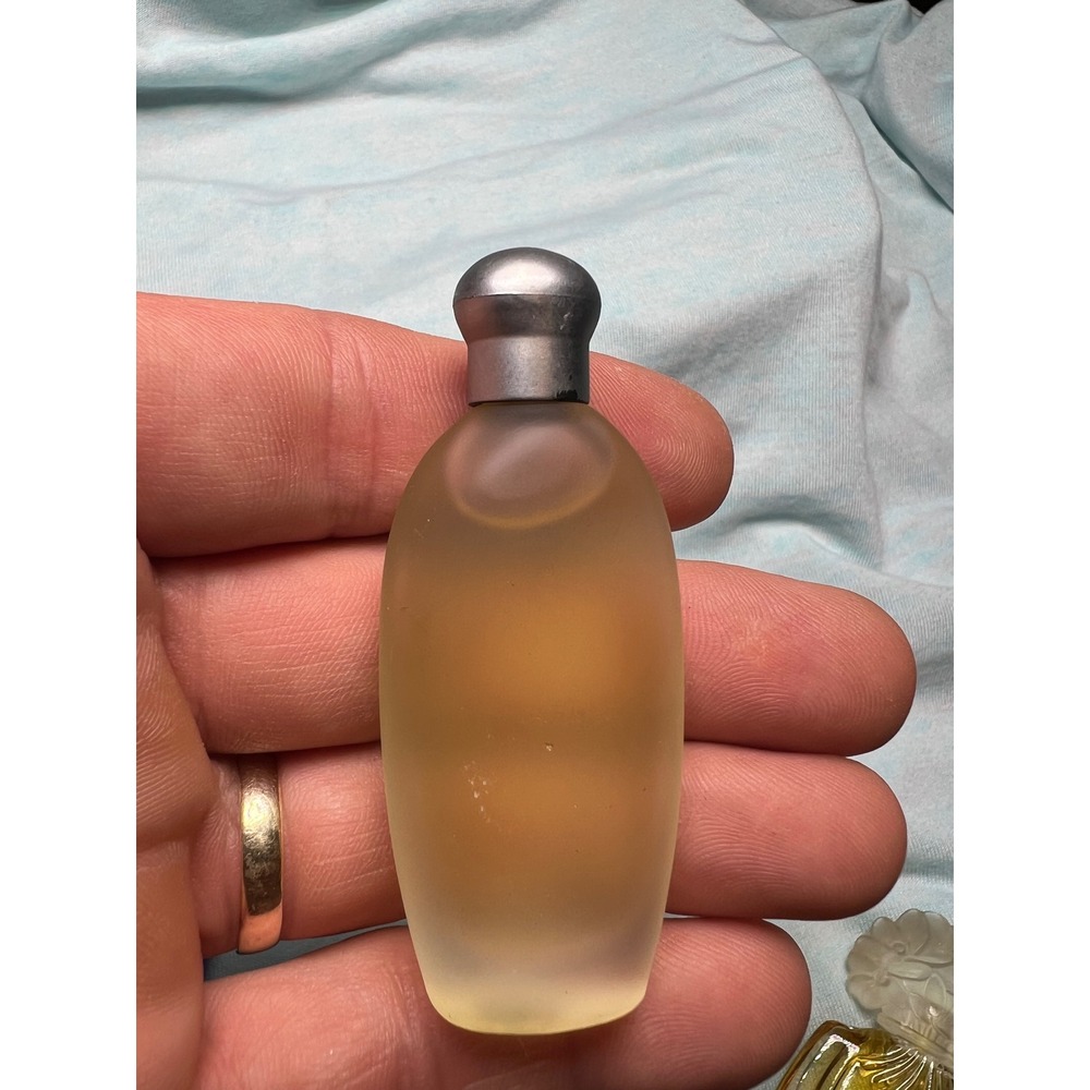 Vintage Nautica Woman Eau de Parfum Woman .25oz Clear Frosted Mini Splash Bottle